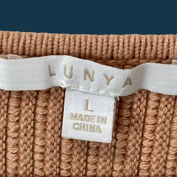 Lunya Cozy Cotton Silk Reversible Oversized Sweater Tan Women's Large NWOT - Picture 3 of 10
